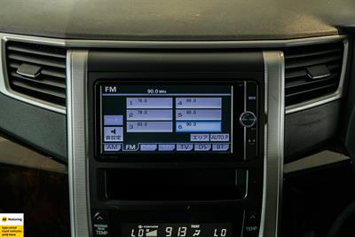 2013 Toyota Vellfire - Thumbnail