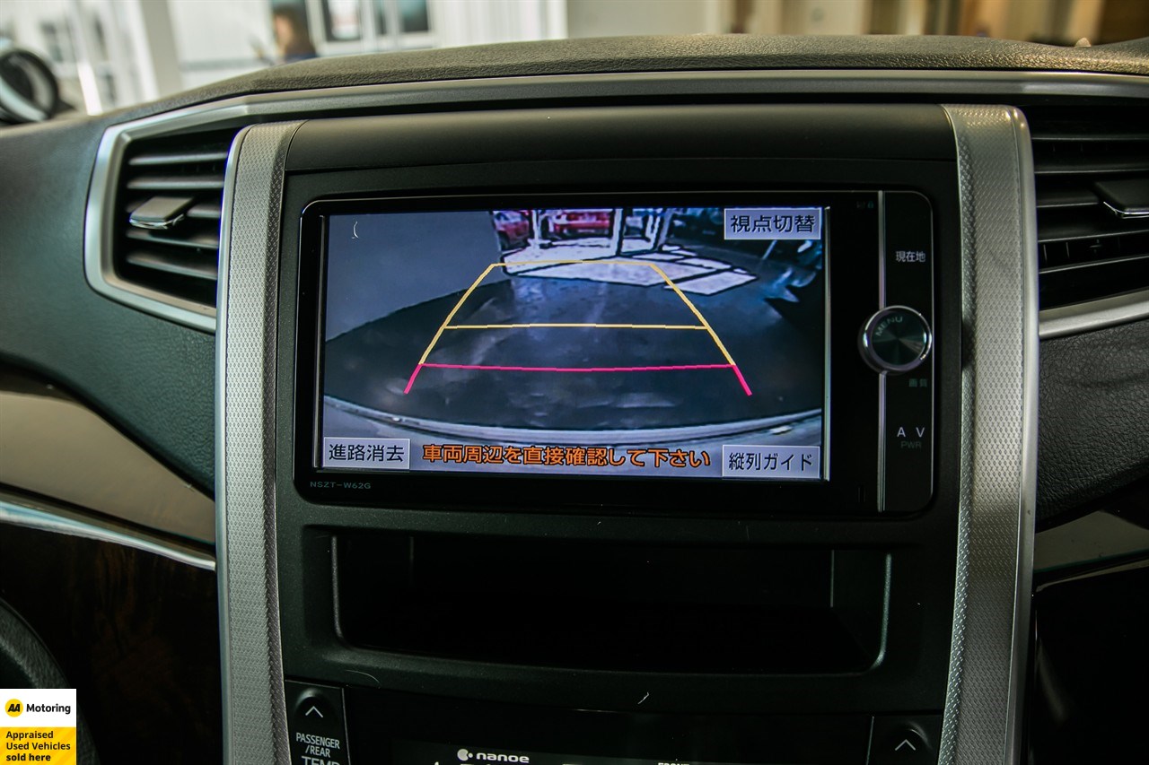 2013 Toyota Vellfire