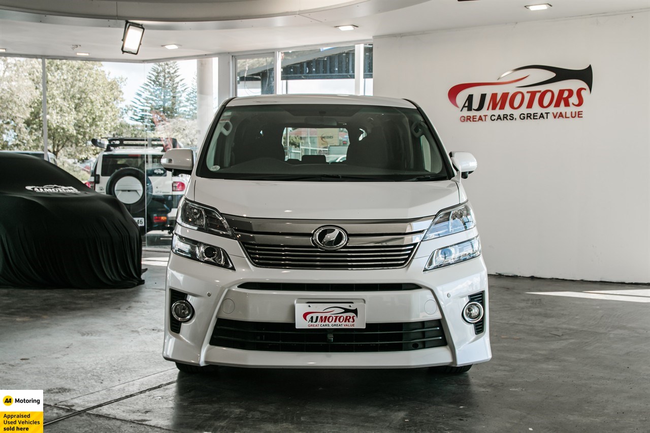 2013 Toyota Vellfire