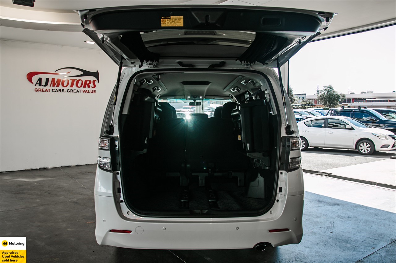 2013 Toyota Vellfire