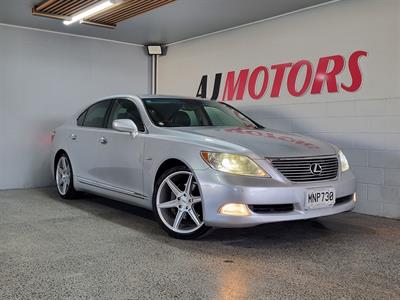 2007 Lexus LS 460
