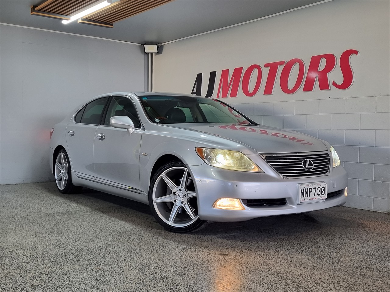 2007 Lexus LS 460