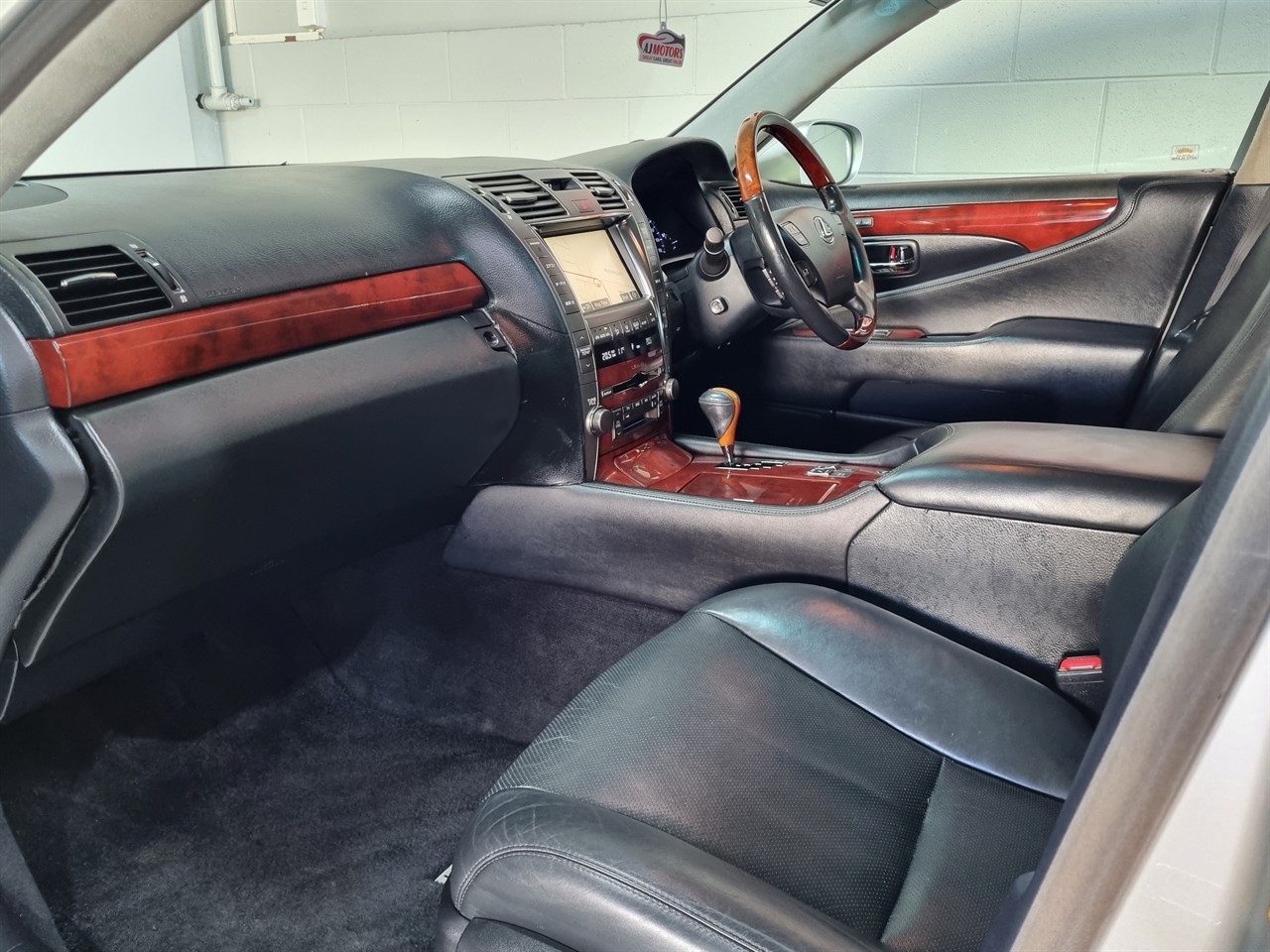 2007 Lexus LS 460