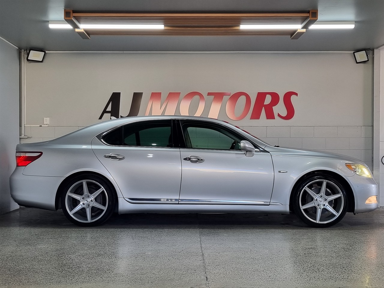 2007 Lexus LS 460
