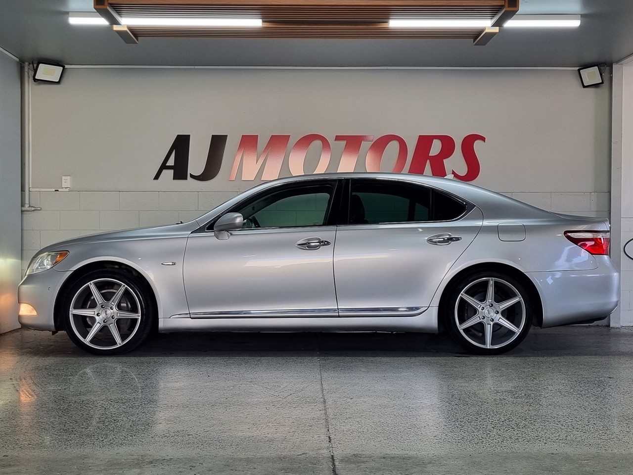 2007 Lexus LS 460