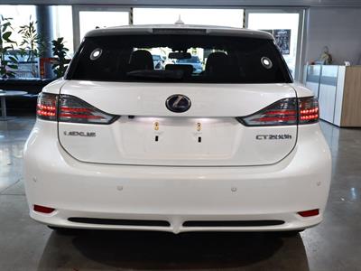 2013 Lexus CT 200h - Thumbnail