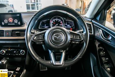 2016 Mazda Axela - Thumbnail