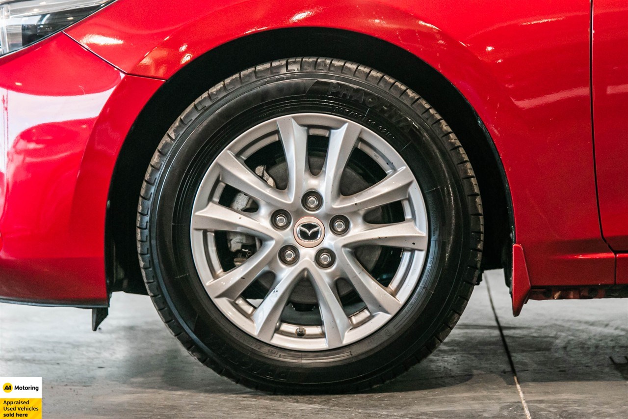 2016 Mazda Axela