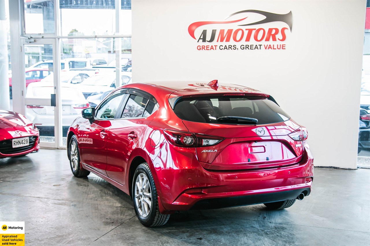 2016 Mazda Axela