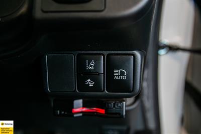 2019 Toyota Aqua - Thumbnail