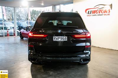 2021 BMW X7 - Thumbnail