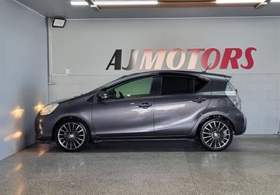 2012 Toyota Aqua - Thumbnail