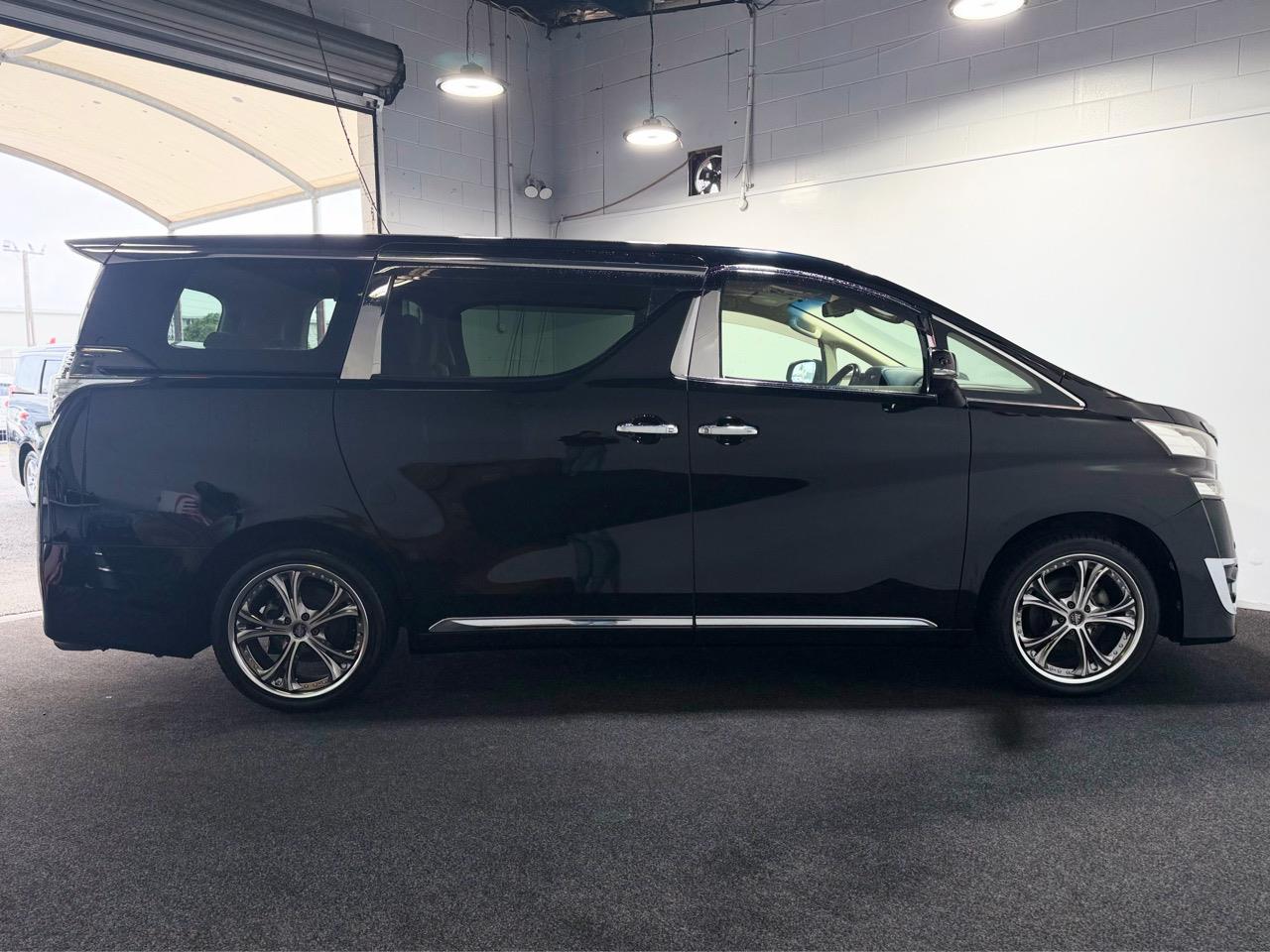 2015 Toyota Vellfire