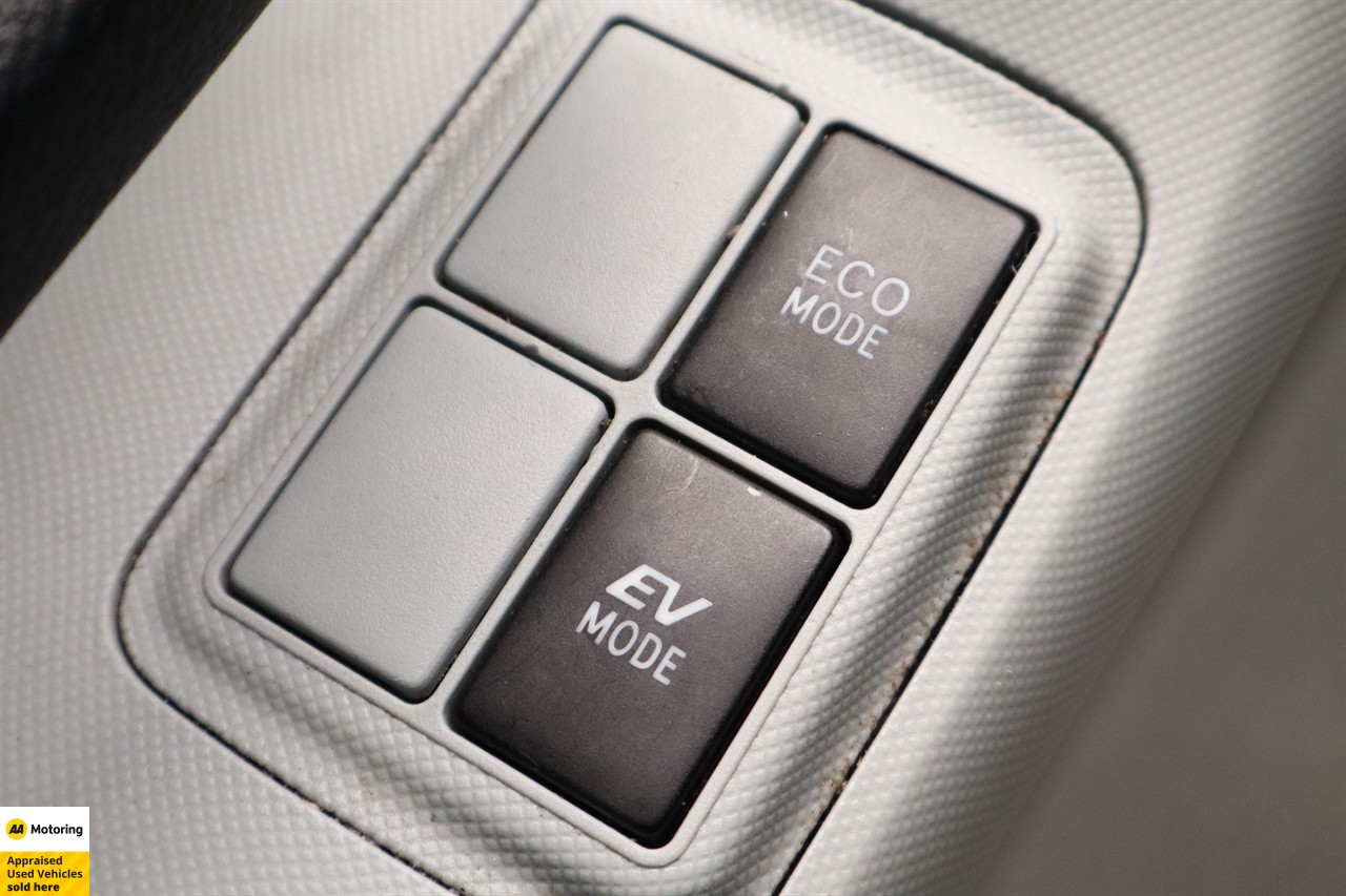 2013 Toyota Aqua