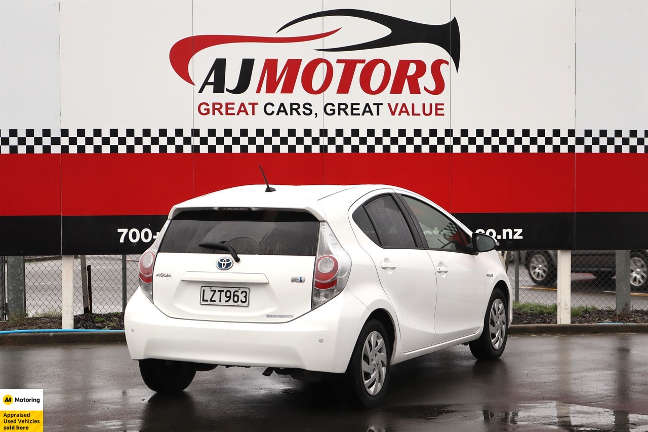 2013 Toyota Aqua