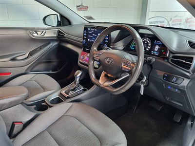 2022 Hyundai IONIQ - Thumbnail
