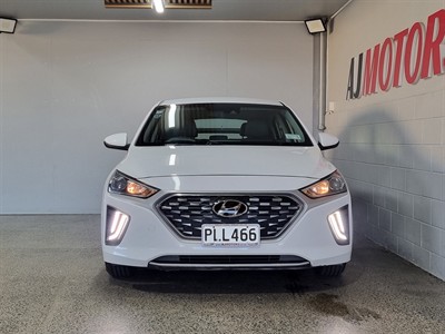 2022 Hyundai IONIQ - Thumbnail