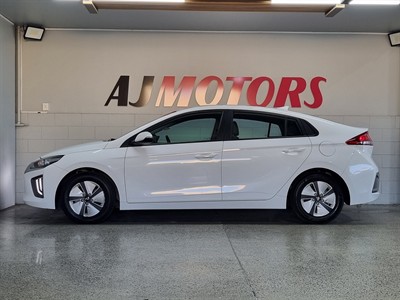 2022 Hyundai IONIQ - Thumbnail