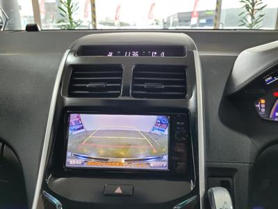 2015 Toyota Sai - Thumbnail