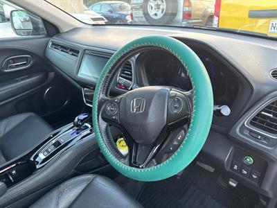 2015 Honda Vezel - Thumbnail