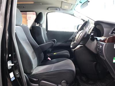 2013 Toyota Vellfire - Thumbnail