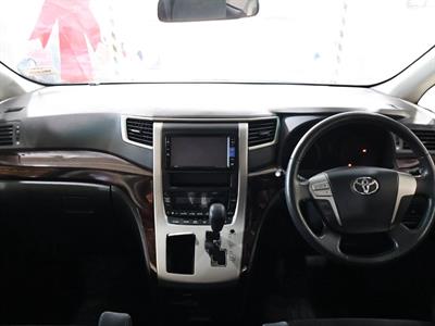 2013 Toyota Vellfire - Thumbnail