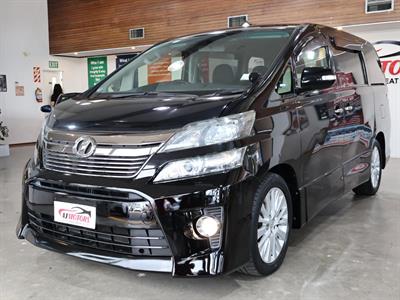2013 Toyota Vellfire - Thumbnail