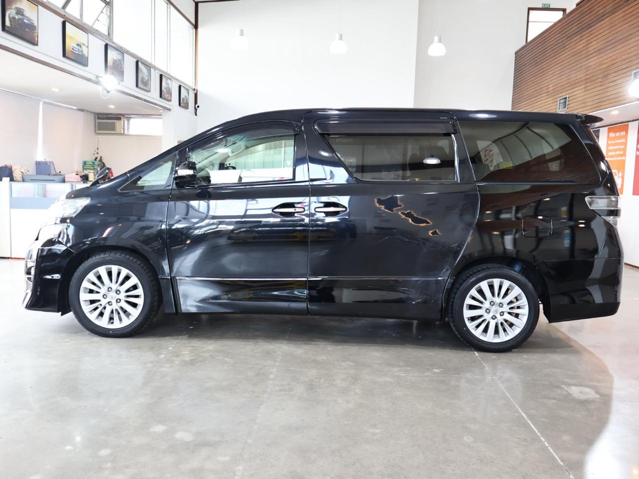 2013 Toyota Vellfire