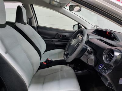 2018 Toyota Aqua - Thumbnail