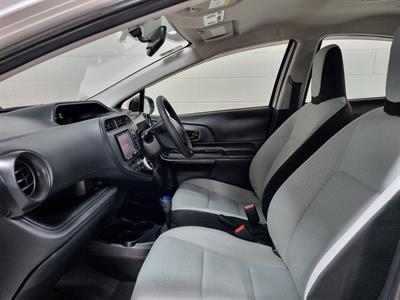 2018 Toyota Aqua - Thumbnail