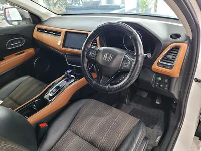 2017 Honda Vezel - Thumbnail