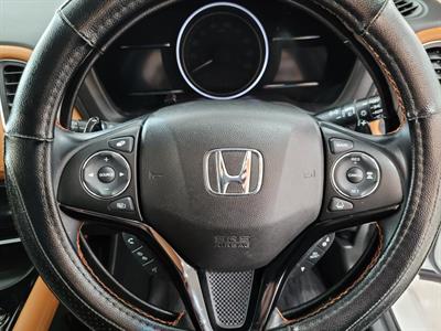 2017 Honda Vezel - Thumbnail