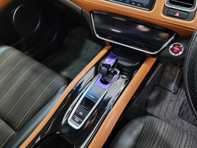 2017 Honda Vezel - Thumbnail