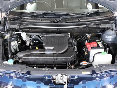 2015 Suzuki Swift - Thumbnail