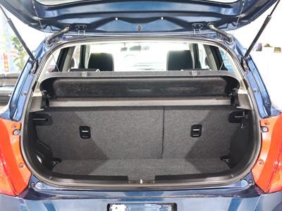 2015 Suzuki Swift - Thumbnail