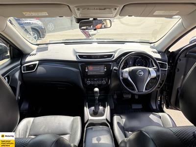 2015 Nissan X-Trail - Thumbnail