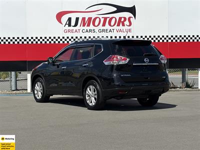 2015 Nissan X-Trail - Thumbnail