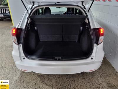 2014 Honda Vezel - Thumbnail