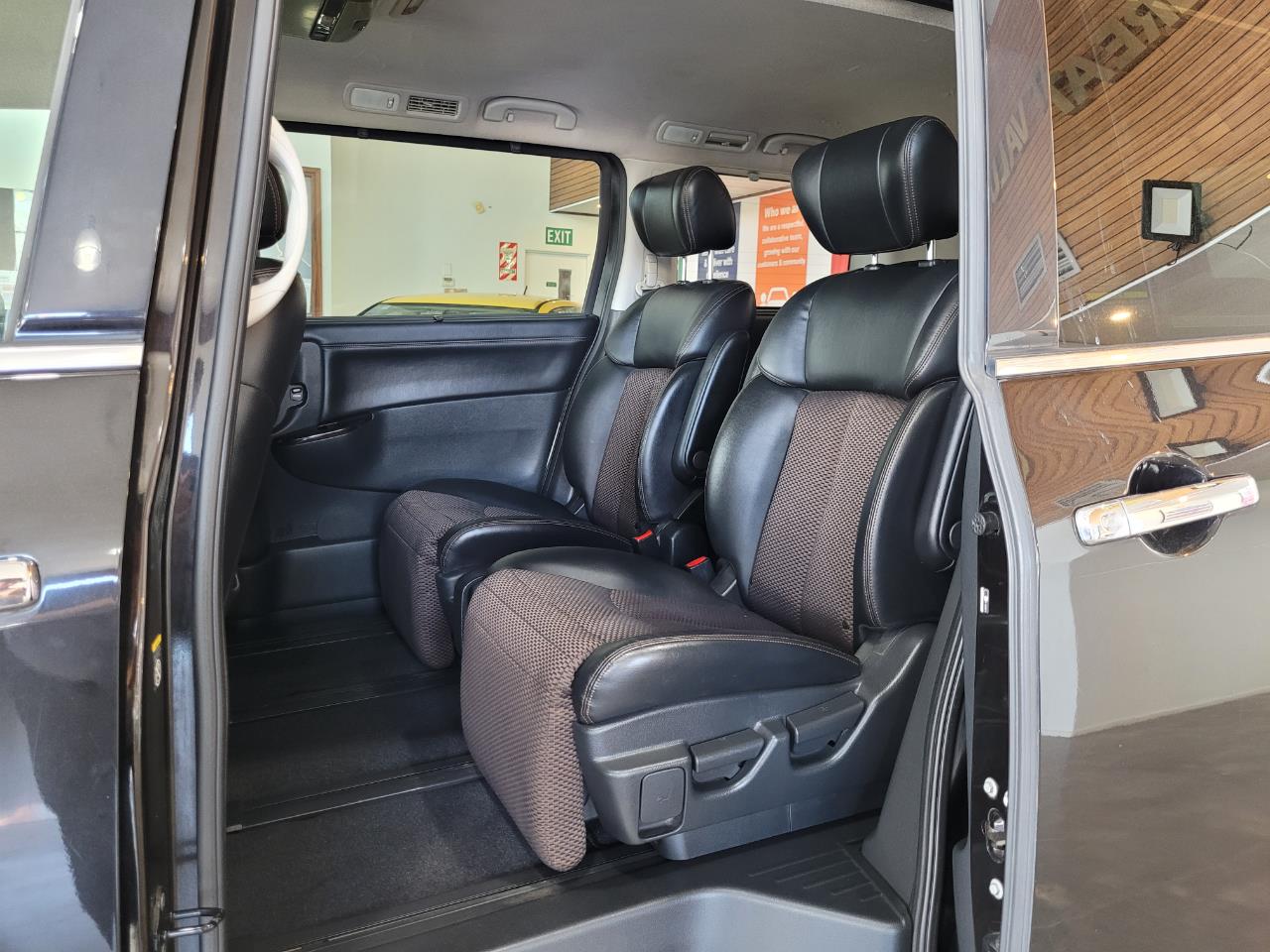 2012 Nissan Elgrand