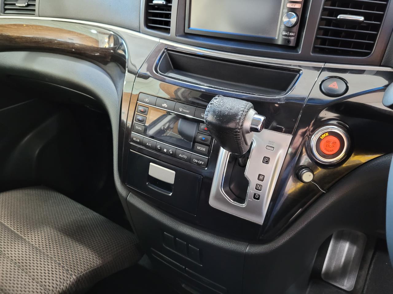 2012 Nissan Elgrand