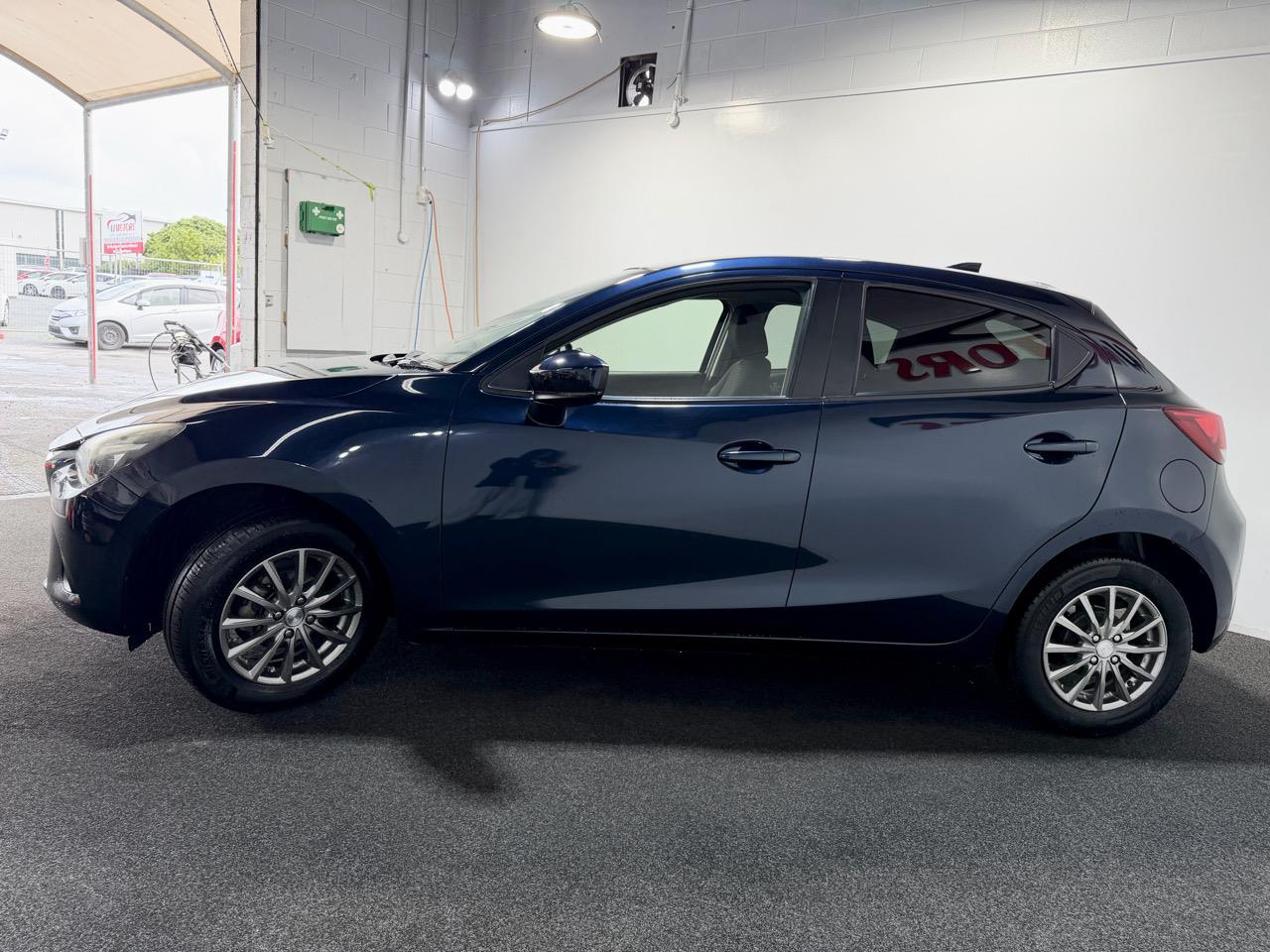 2017 Mazda Demio