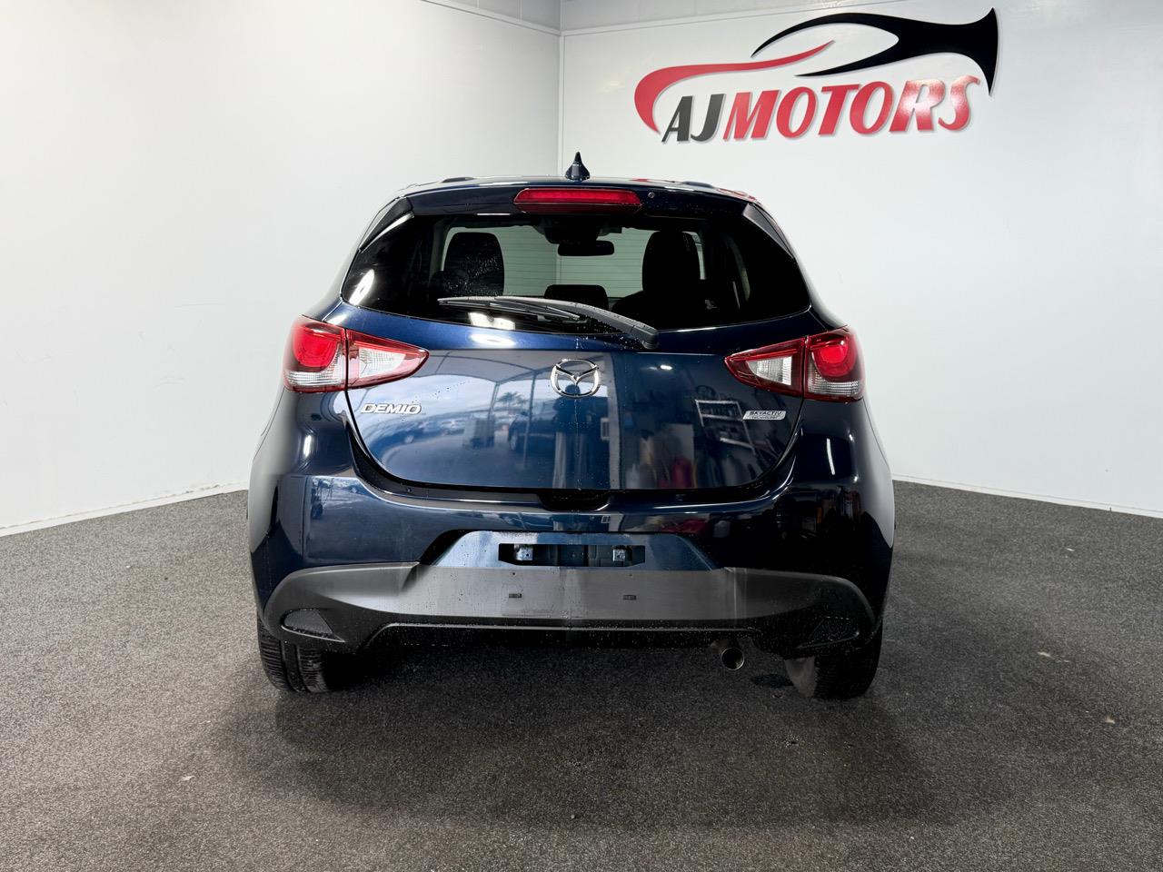 2017 Mazda Demio