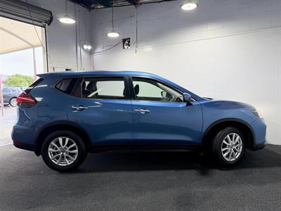 2021 Nissan X-Trail - Thumbnail