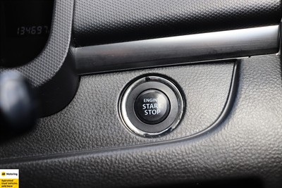 2015 Suzuki Swift - Thumbnail