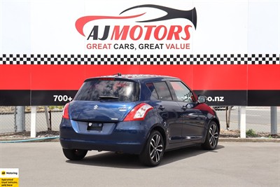 2015 Suzuki Swift - Thumbnail