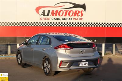 2022 Hyundai IONIQ - Thumbnail