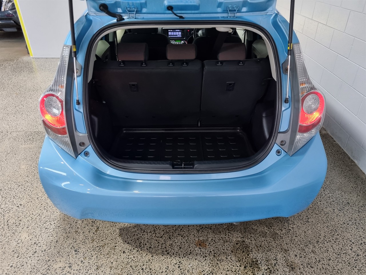 2012 Toyota Aqua