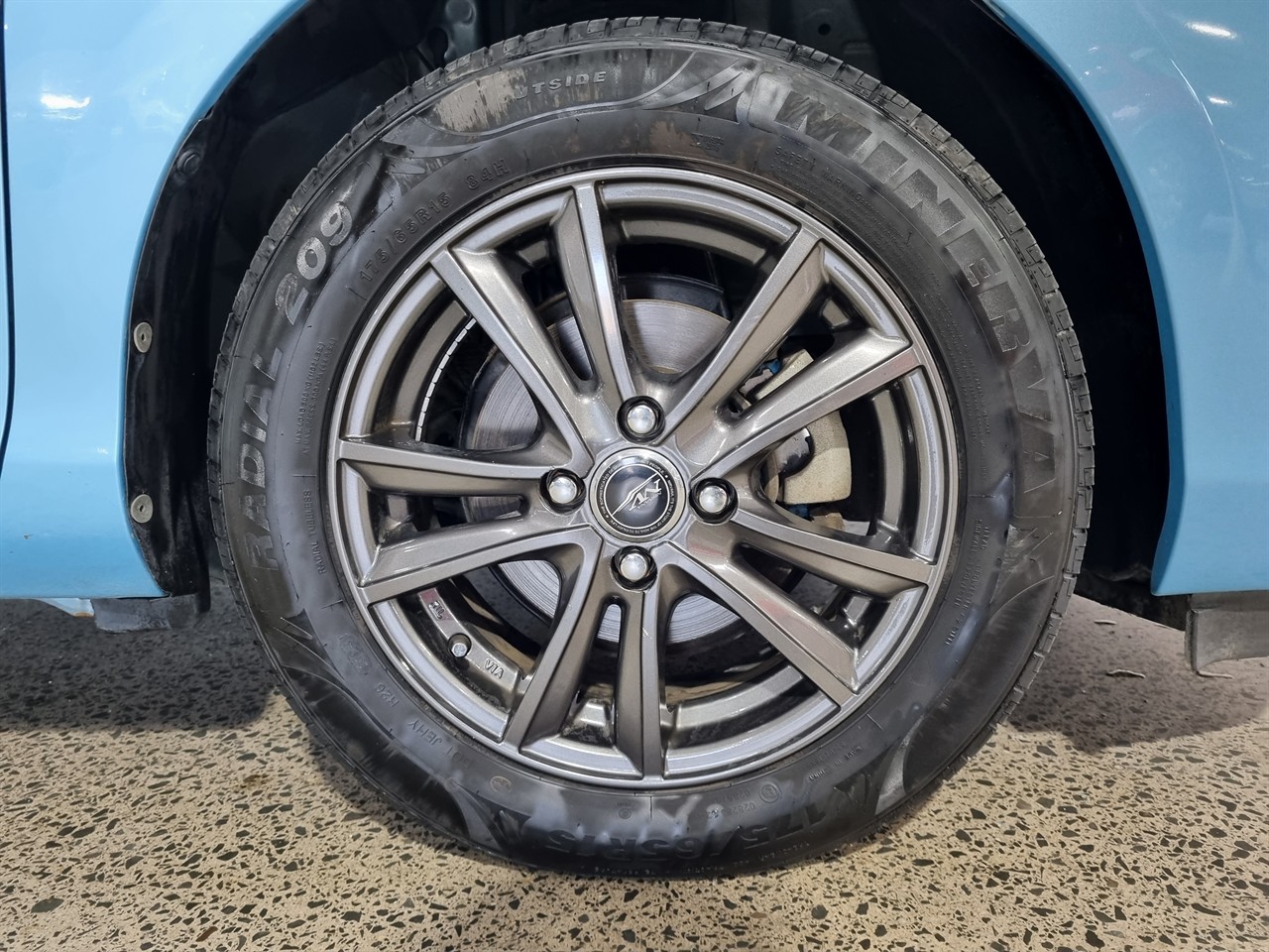 2012 Toyota Aqua