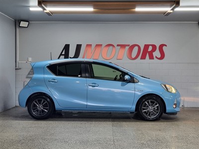 2012 Toyota Aqua - Thumbnail