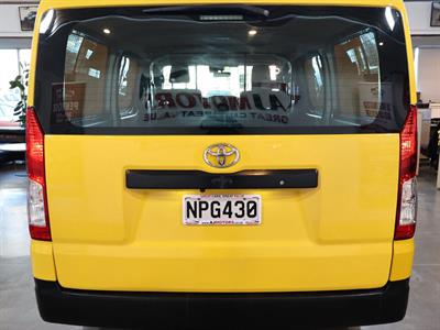 2021 Toyota Hiace - Thumbnail